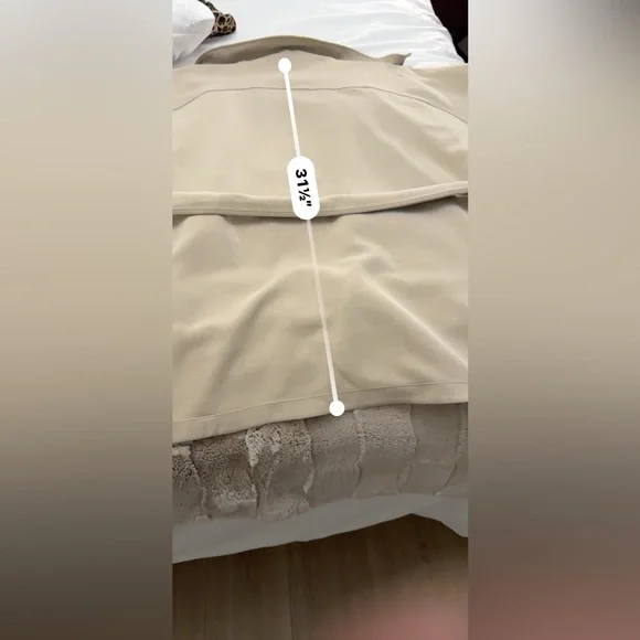 lululemon Softstreme Belted Wrap Jacket - Picture 9 of 11